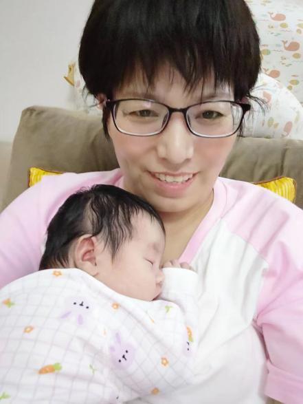 照顾新生儿