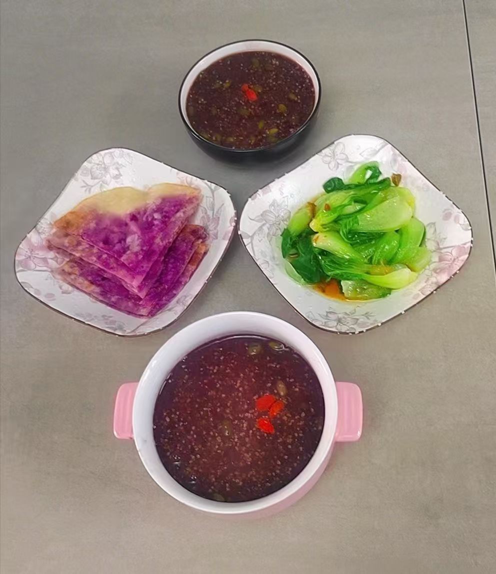 精美营养月子餐