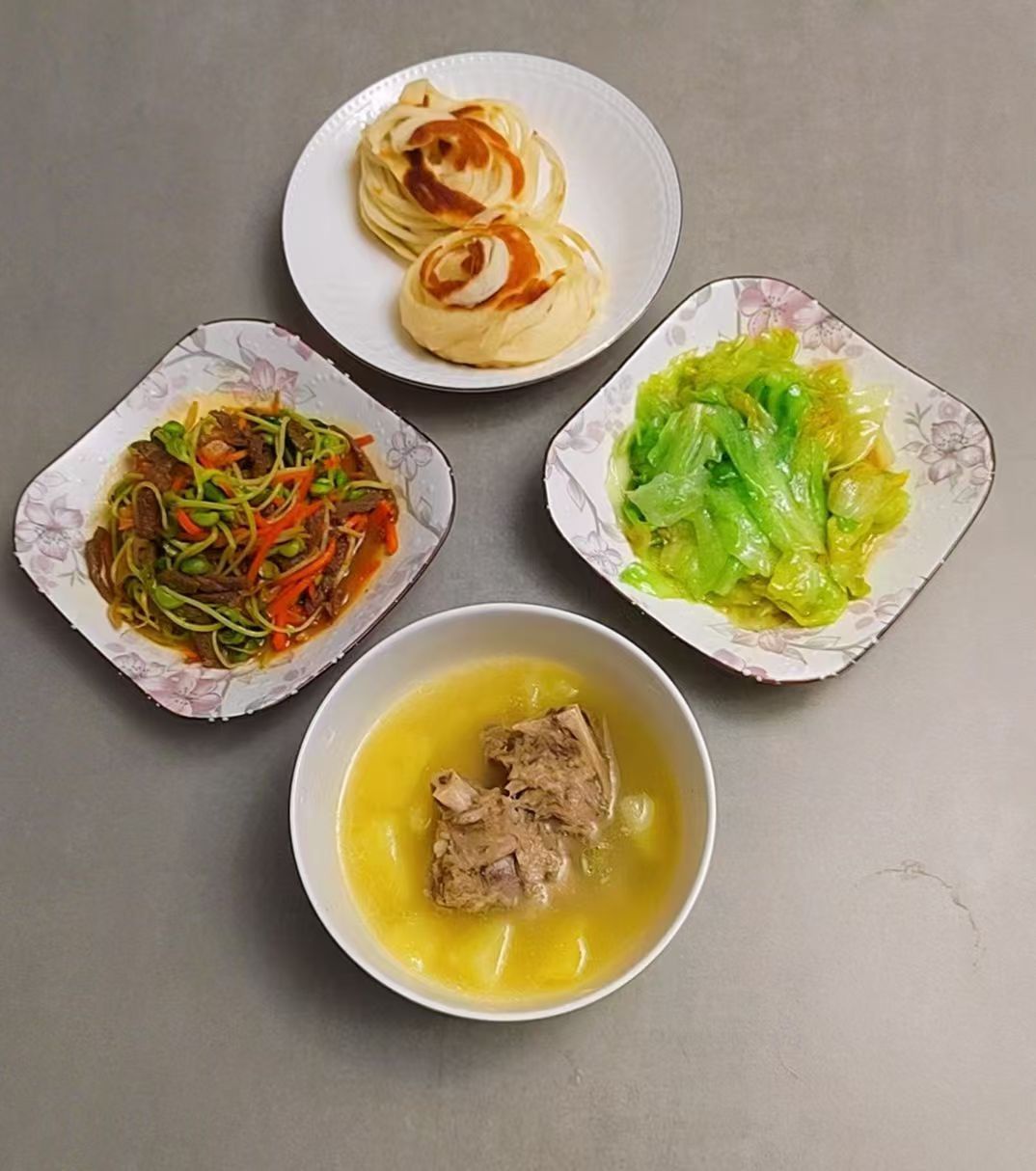 精美营养月子餐